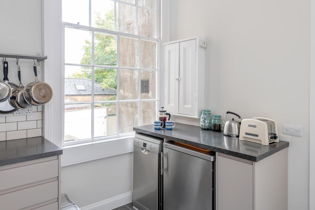 Spacious Maisonette With Parking - 10 Mins Walk From Bath Abbey - 2 Bed & 2 Bath Eksteriør billede